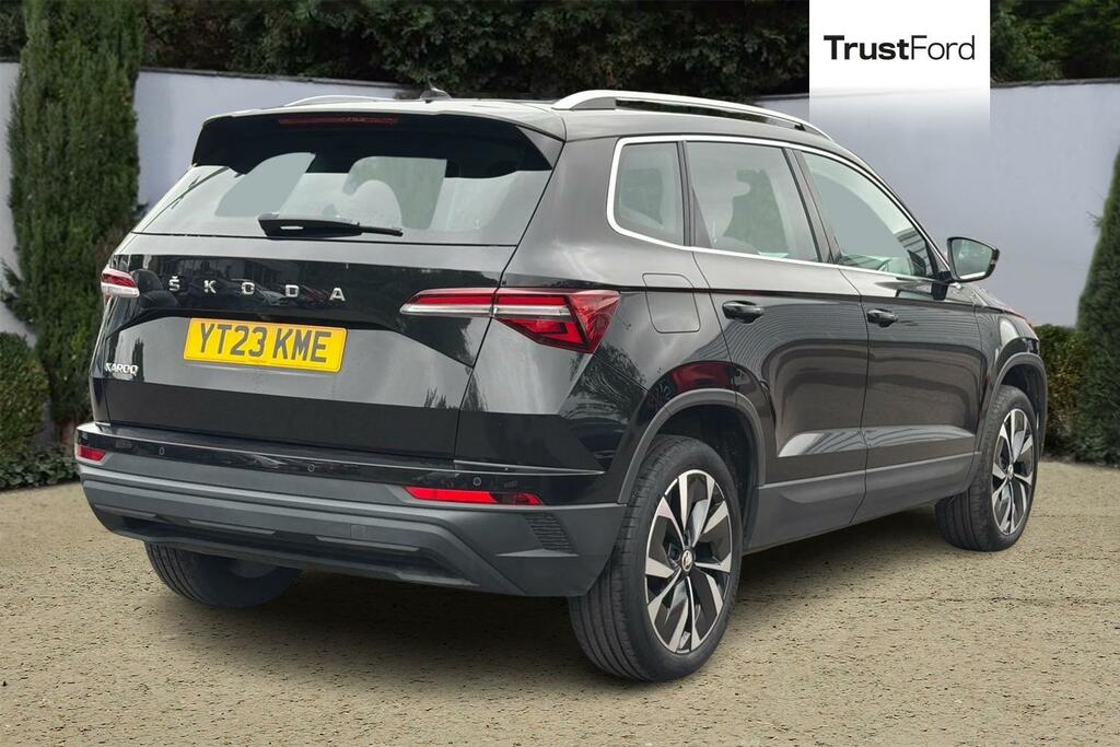 Skoda Karoq Se L YT23KME Black #4
