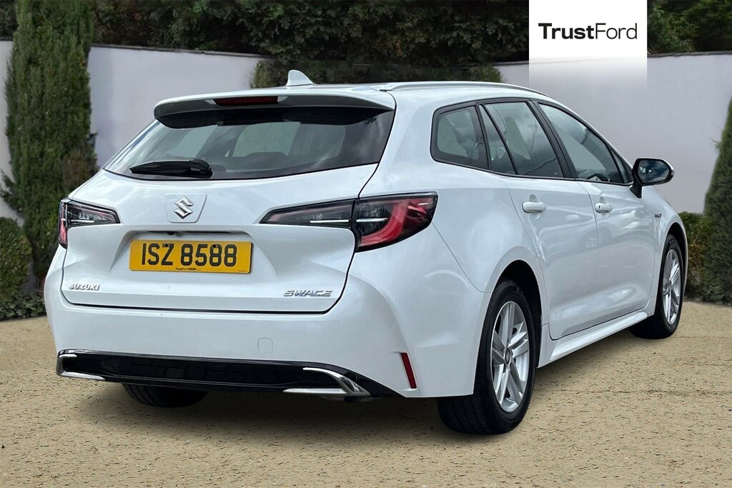 Suzuki Swace 1.8H Motion Estate Hybrid Cvt Euro 6 S ISZ8588 White #4
