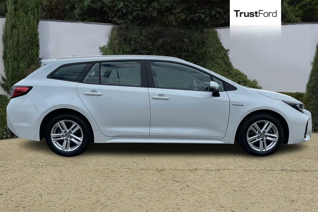 Suzuki Swace 1.8H Motion Estate Hybrid Cvt Euro 6 S ISZ8588 White #3