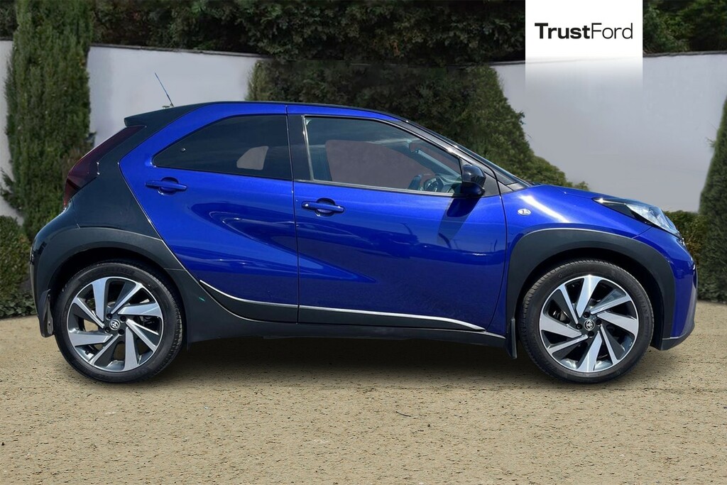Toyota Aygo X 1.0 Vvt-i Edge EA73WNP Blue #3