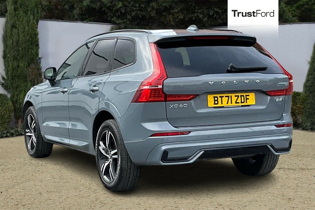 Volvo XC60 2.0 B4 Mhev R-design Suv Hybrid Aw BT71ZDF Grey #2
