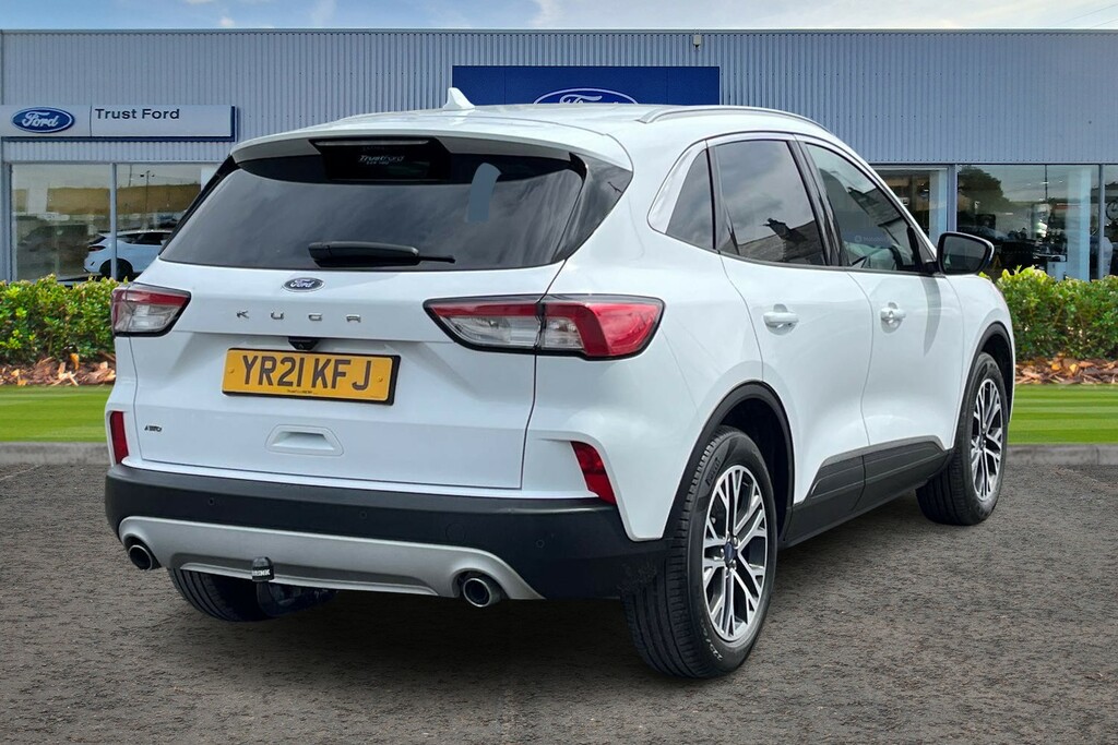 Ford Kuga 2.0 Ecoblue 190 Titanium Edition Awd YR21KFJ White #4