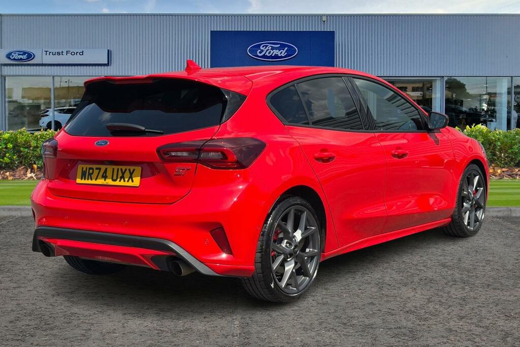 Ford Focus 2.3 Ecoboost St With Matrix Headlights Front WR74UXX Red #4