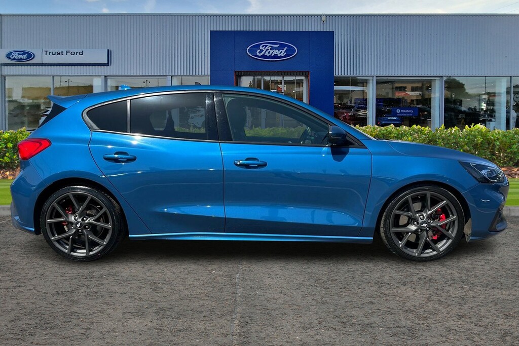 Ford Focus 2.0 Ecoblue St Hatchback Euro 6 BG70LYU Blue #3