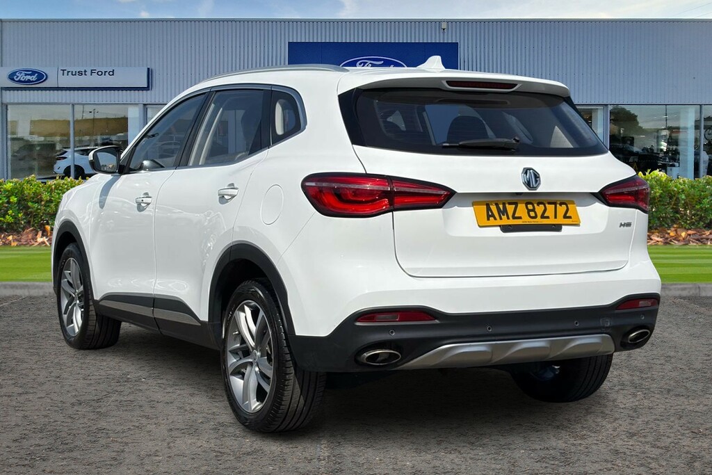 MG HS 1.5 T-gdi Excite Suv - Full Service His AMZ8272 White #2
