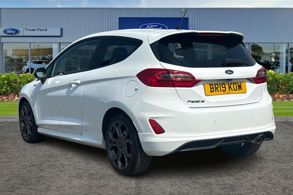 Ford Fiesta 1.0 Ecoboost St-line 3Dr- With Reversing Camera BR19KOW White #2