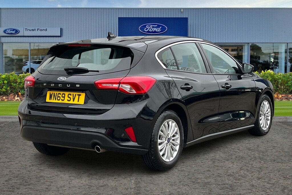 Ford Focus 1.0T Ecoboost Titanium Hatchback WN69SVT Black #4