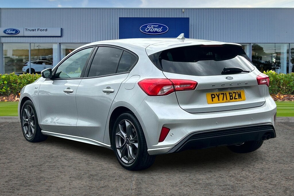 Ford Focus 1.0 Ecoboost 125 St-line Edition PY71BZW Silver #2