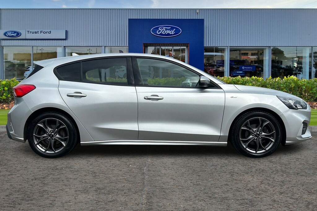 Ford Focus 1.0 Ecoboost 125 St-line Edition PY71BZW Silver #3