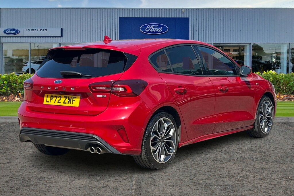 Ford Focus 1.0T Ecoboost Mhev St-line Vignale Hatchback P Red #4