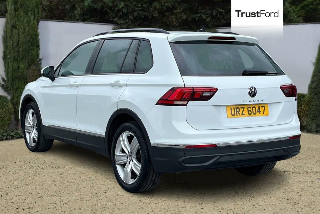 Volkswagen Tiguan 1.5 Tsi 150 Life Dsg URZ6047 White #2