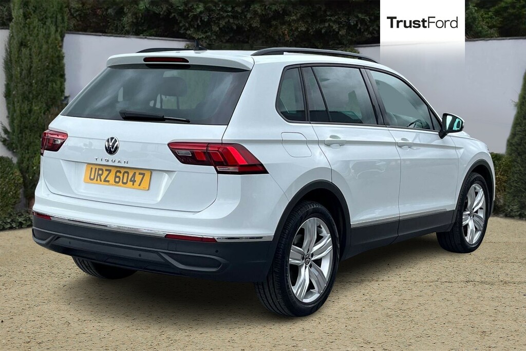 Volkswagen Tiguan 1.5 Tsi 150 Life Dsg URZ6047 White #4