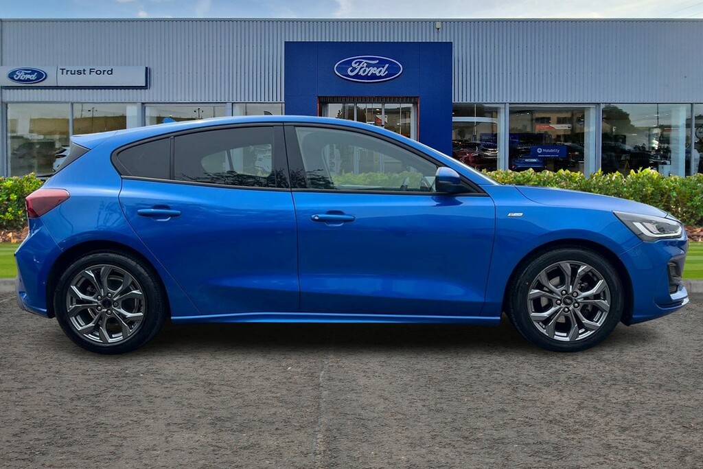 Ford Focus 1.0T Ecoboost St-line Hatchback LO73ZCF Blue #3