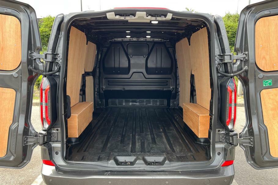 Ford Transit Custom 320 Limited L1 Swb Rwd 100Kw 65Kwh Low Roof EA74VKL Grey #6