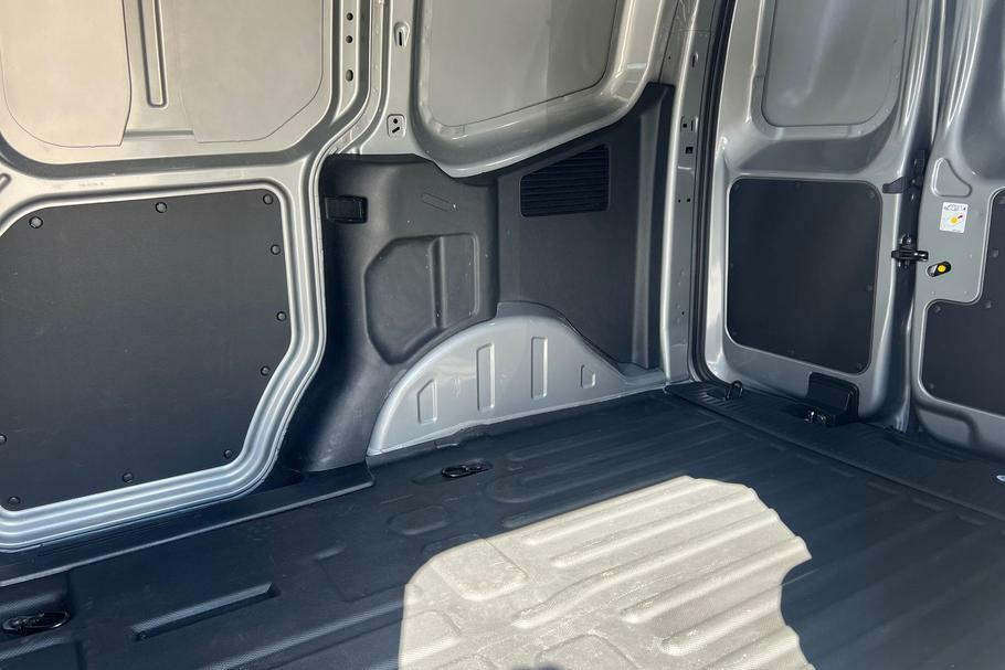 Ford Transit Courier Trend 100Kw 43Kwh LO25PXP Silver #4