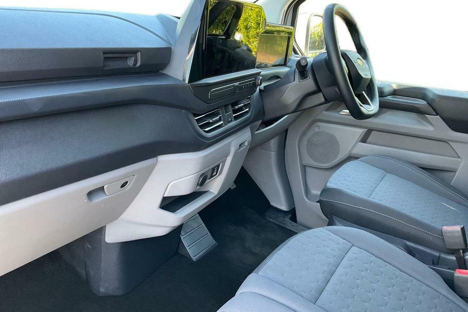 Ford Transit Custom 340 Limited L2 Lwb 9 Seat Kombi Fwd 2.5 Phev WP75CME Silver #3