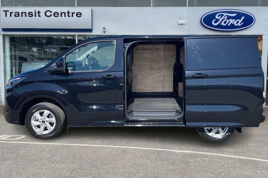 Ford Transit Custom 280 Limited L1 Swb Fwd 2.0 Ecoblue 136Ps WN75AVC Black #5