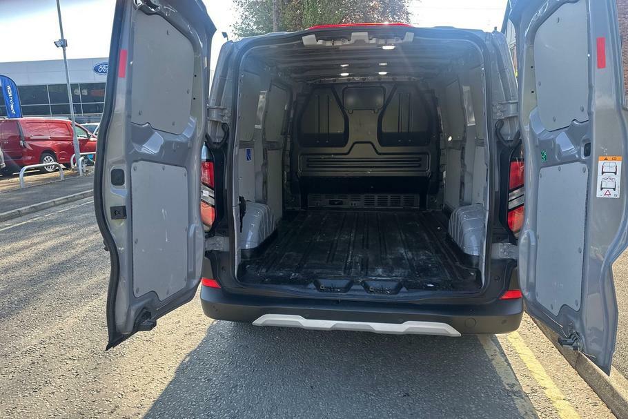 Ford Transit Custom 320 Trail L1 Swb Fwd 2.0 Ecoblue 136Ps Low Roof WM25FRX Grey #5