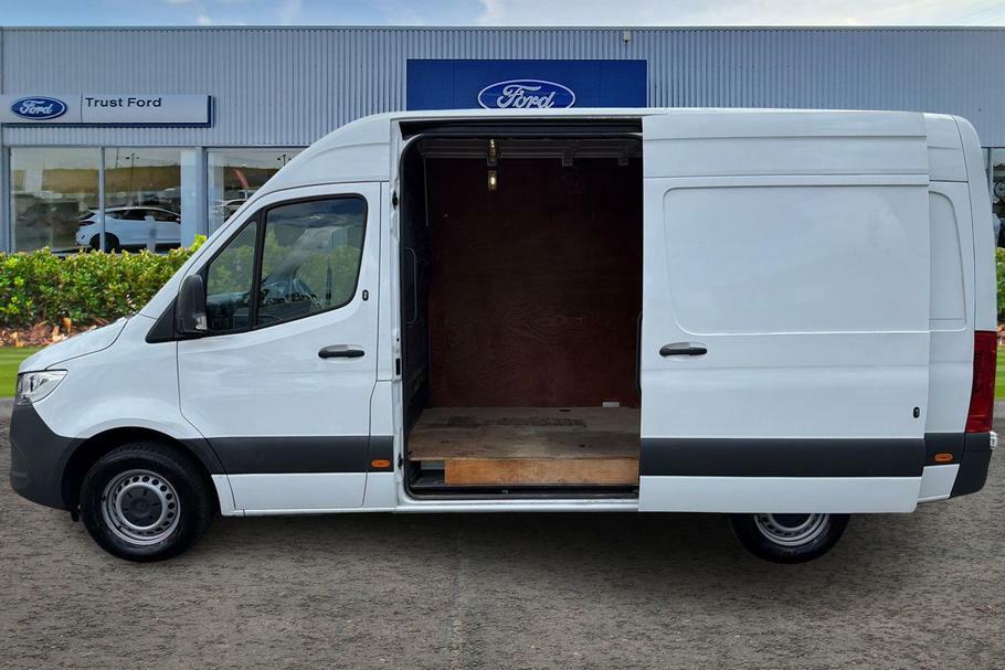 Mercedes-Benz Sprinter Progressive 315Cdi L2 H2 Mwb Medium Roof Rwd 3.5T White #4