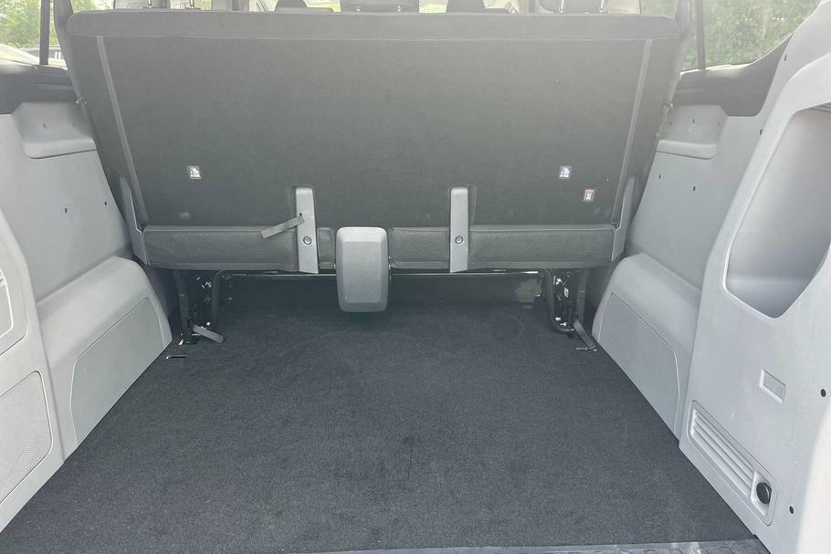 Ford Transit Custom 340 Limited L2 Lwb 9 Seat Kombi Fwd 2.5 Phev WP75CNZ Silver #4