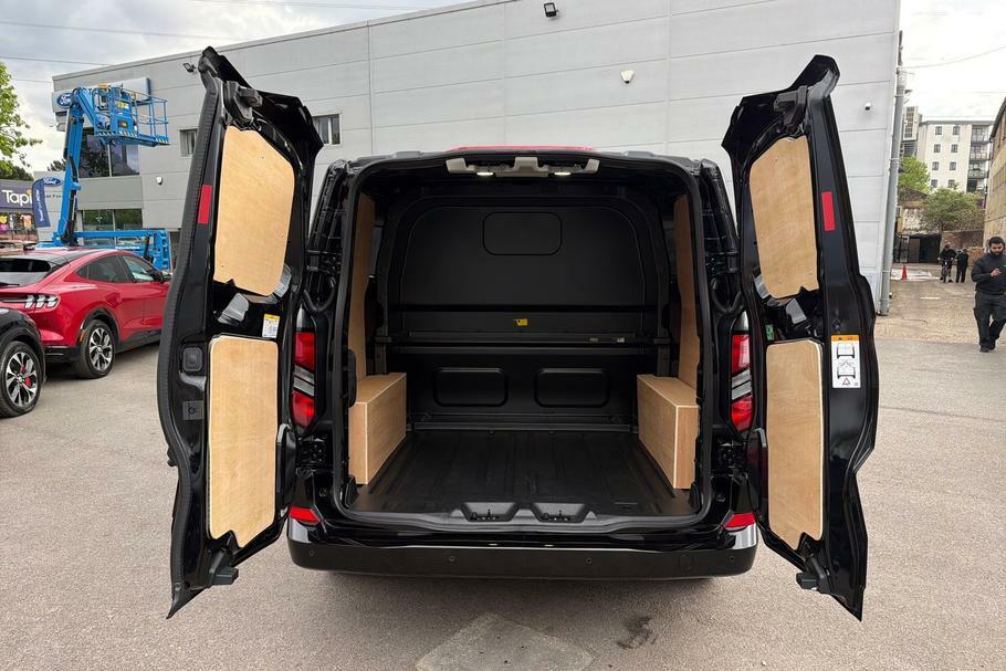 Ford Transit Custom 320 Limited L1 Swb Double Cab In Van Fwd 2.0 Ecobl WR75ZCO Black #6