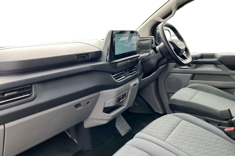 Ford Transit Custom 320 Limited L1 Swb Fwd 2.5 Phev 232Ps Low Roo WP75VZH Black #3