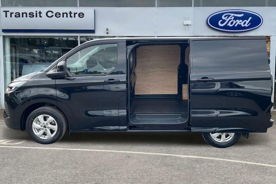Ford Transit Custom 320 Limited L1 Swb Fwd 2.5 Phev 232Ps Low Roo WP75VZH Black #5