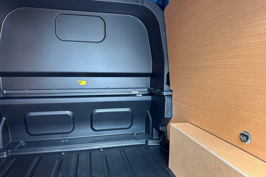 Ford Transit Custom 320 Sport L2 Lwb Double Cab In Van Fwd 2.5 Ph WR75EDJ Blue #4