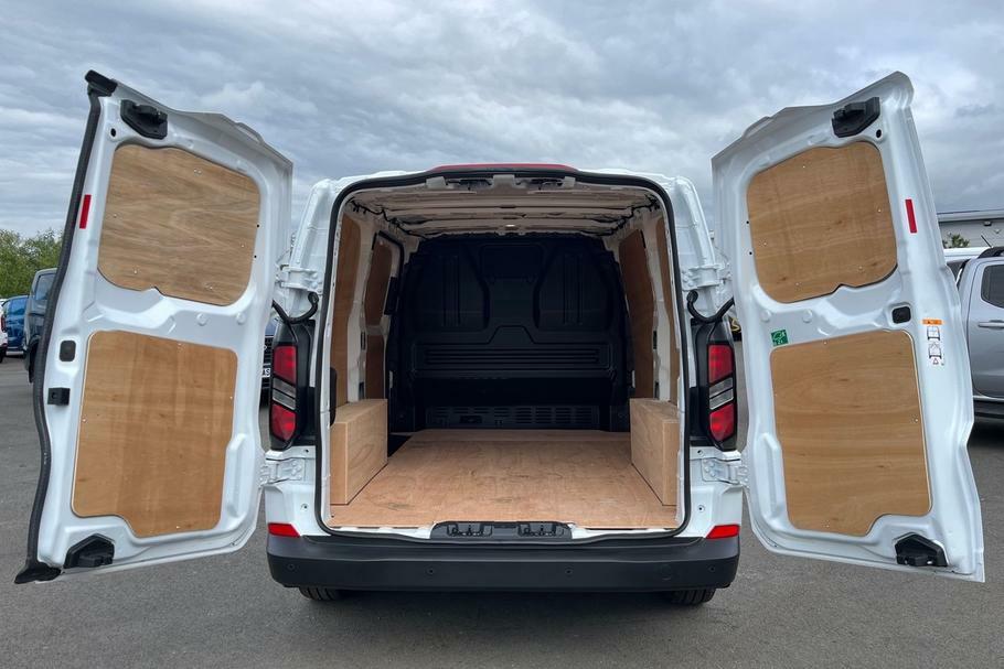 Ford Transit Custom 320 Trend L1 Swb Fwd 2.5 Phev 232Ps RJ75YKZ White #5