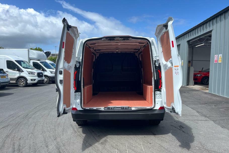 Ford Transit Custom 320 Trend L2 Lwb Rwd 100Kw 65Kwh Low Roof White #6
