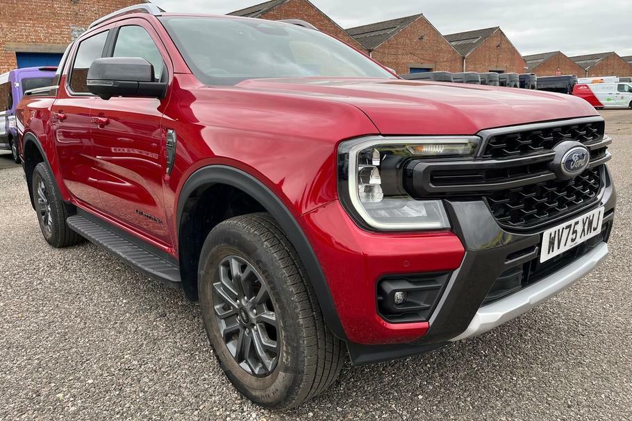 Ford Ranger Wildtrak 2.0 Ecoblue 205Ps 4X4 Double Cab Pic Red