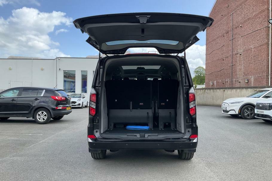 Ford Tourneo Custom 320 Titanium L2 Lwb 8 Seat Minibus Fwd 2.0 Ec Black #6