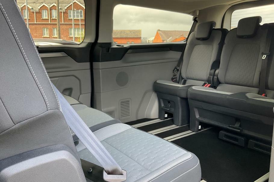 Ford Tourneo Custom 320 Titanium L2 Lwb 8 Seat Minibus Fwd 2.0 Ec Black #4