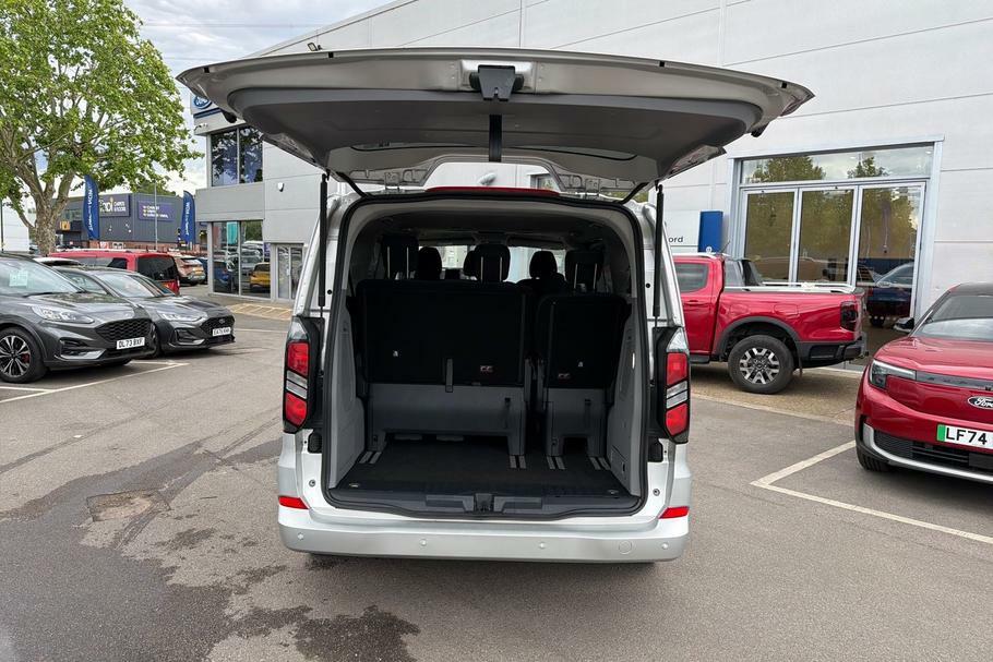 Ford Tourneo Custom 340 Titanium L1 Swb 9 Seat Minibus Fwd 2.5 Ph Silver #6