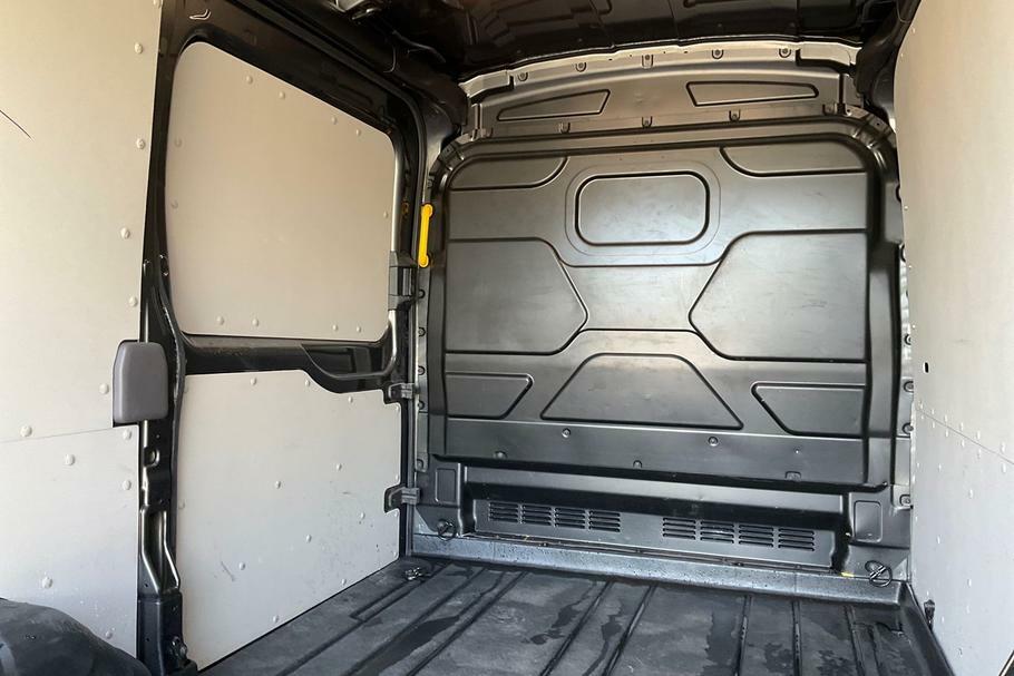 Ford Transit Custom 350 Limited L2 H2 Mwb Medium Roof Fwd 2.0 Eco WV75UDU #4