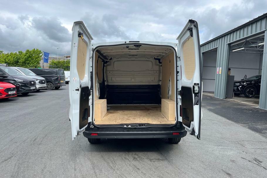 Renault Trafic Business Swb Sl28 Blue Dci 130Ps YE73OYT White #6