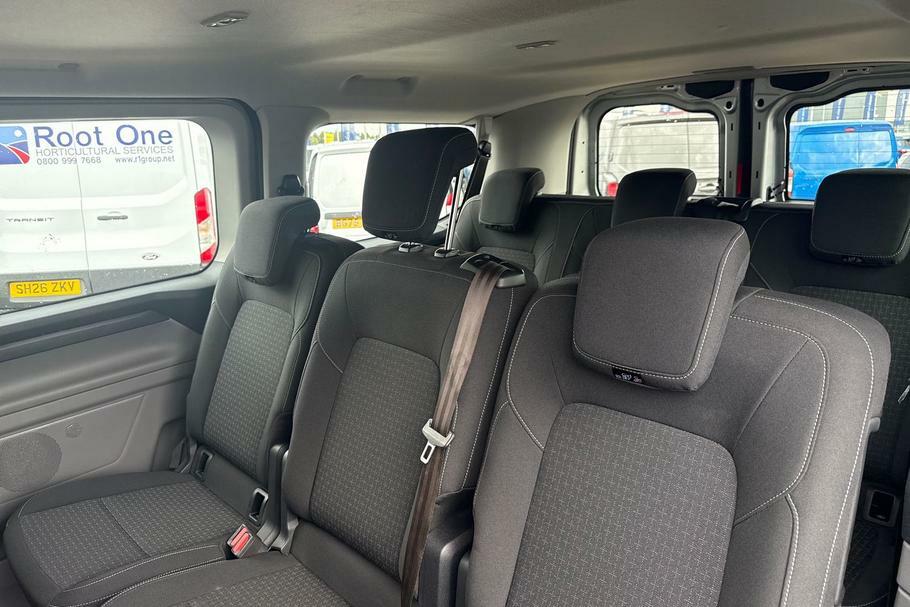 Ford Transit Custom 340 Trend L1 Swb 9 Seat Kombi Fwd 2.5 Phev 23 WP75FXO Silver #4