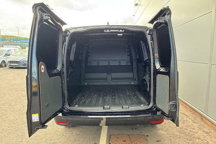 Ford Transit Connect 230 Limited L2 Lwb 2.0 Ecoblue 102Ps BG75CVK Black #6