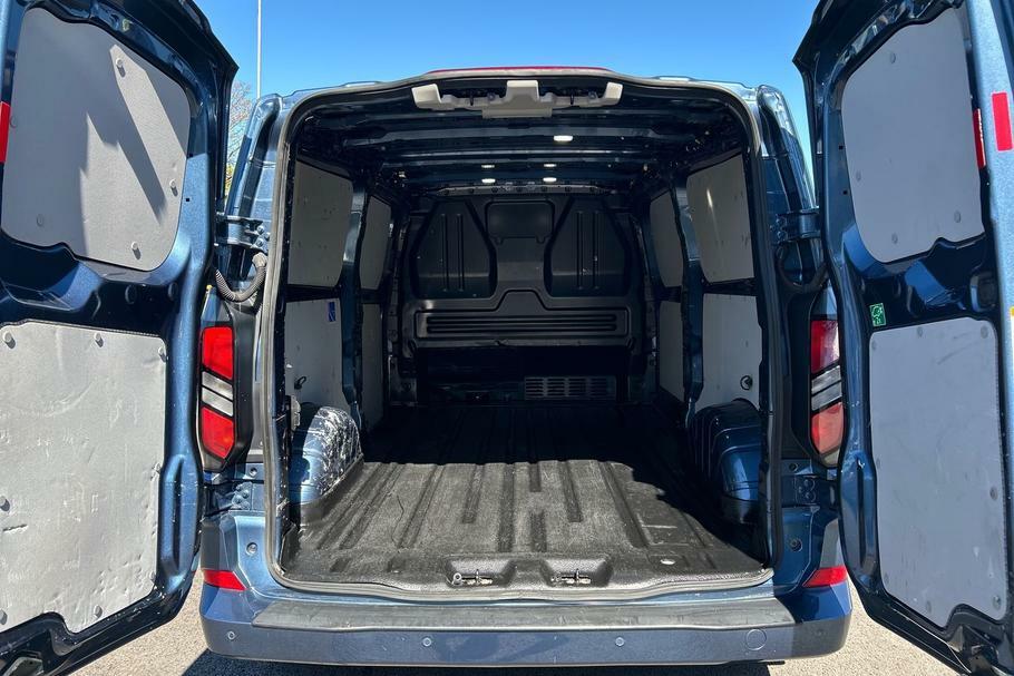 Ford Transit Custom 300 Limited L2 Lwb Fwd 2.0 Ecoblue 170Ps Low YA24BSV Blue #6