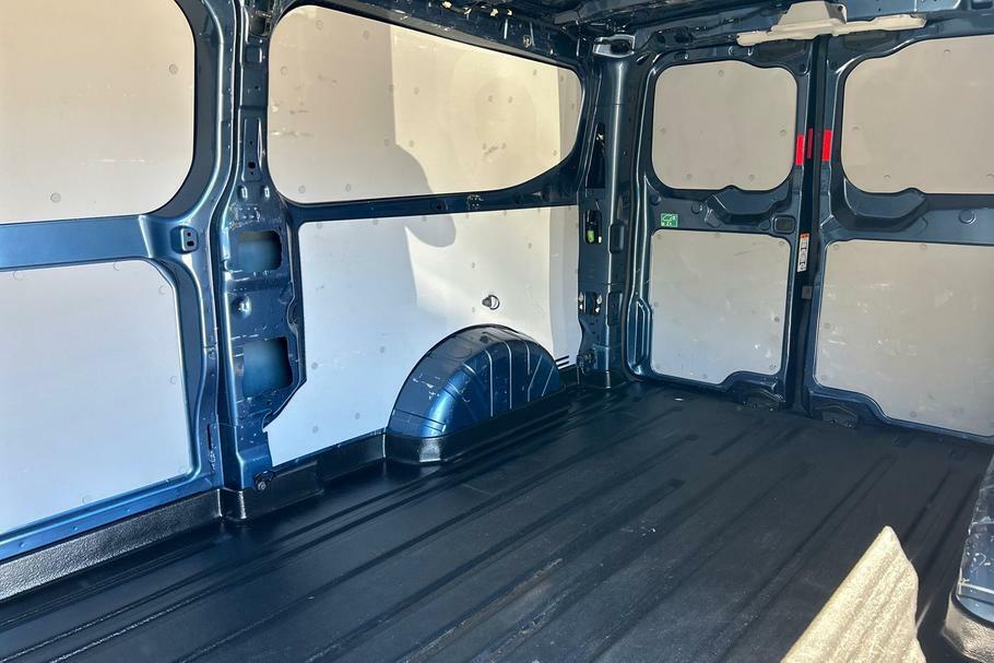Ford Transit Custom 300 Limited L2 Lwb Fwd 2.0 Ecoblue 170Ps Low YA24BSV Blue #4