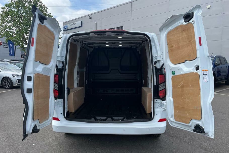 Ford Transit Custom 320 Limited L1 Swb Fwd 2.5 Phev 232Ps Low Roo RJ75YLC White #5