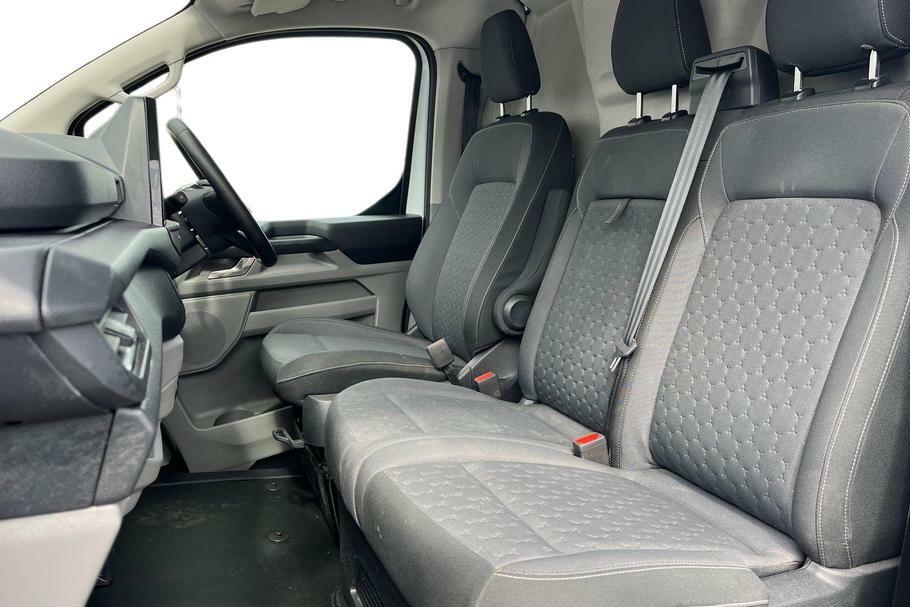 Ford Transit Custom 320 Limited L1 Swb Fwd 2.5 Phev 232Ps Low Roo RJ75YLC White #3