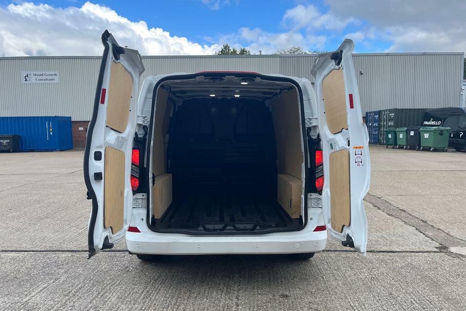 Ford Transit Custom 280 Limited L1 Swb Fwd 2.0 Ecoblue 136Ps Low Roof LG25TZS White #6