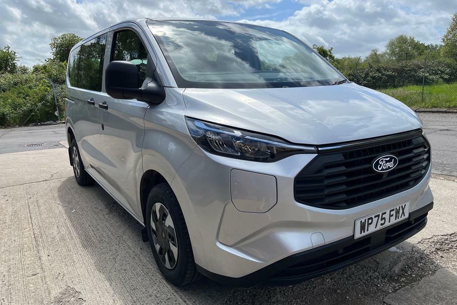Ford Transit Custom 340 Trend L1 Swb 9 Seat Kombi Fwd 2.5 Phev 23 Silver