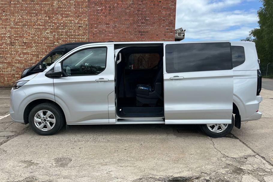 Ford Transit Custom 340 Limited L2 Lwb 9 Seat Kombi Fwd 2.5 Phev WP75CLZ Silver #5
