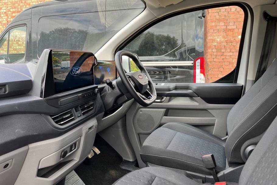 Ford Transit Custom 340 Limited L2 Lwb 9 Seat Kombi Fwd 2.5 Phev WP75CLZ Silver #3