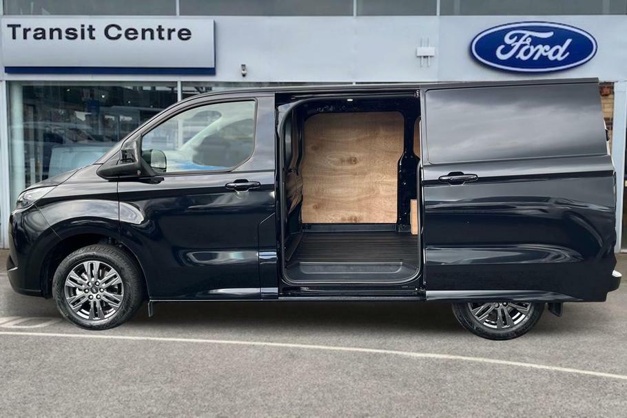 Ford Transit Custom 320 Limited L1 Swb Fwd 2.5 Phev 232Ps Low Roo AK75ONW Black #5