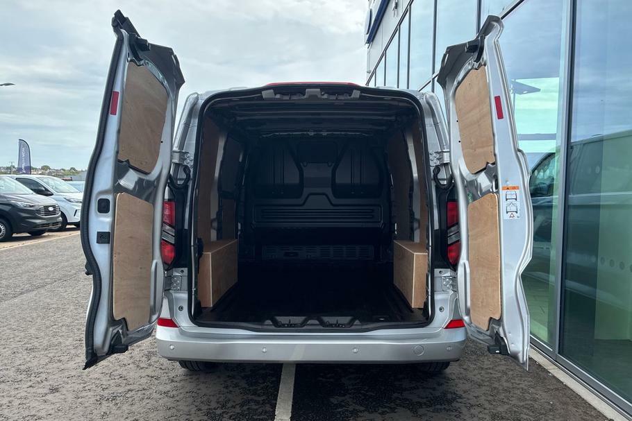 Ford Transit Custom 320 Limited L1 Swb Fwd 2.5 Phev 232Ps Low Roo MM75UFV Silver #6