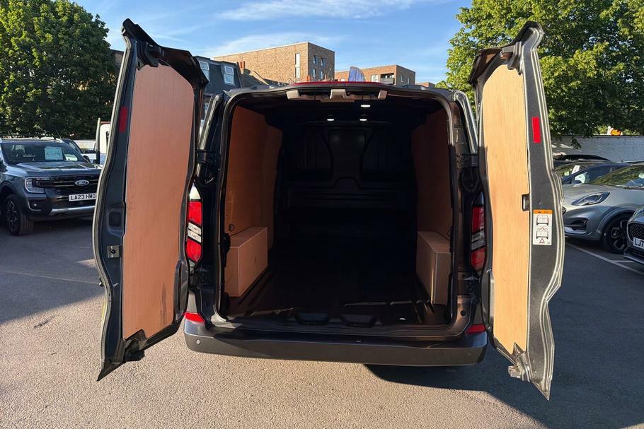 Ford Transit Custom 320 Limited L2 Lwb Fwd 2.5 Phev 232Ps Low Roo WP75VZN #6