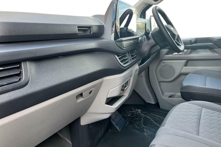 Ford Transit Custom 320 Limited L1 Swb Fwd 2.5 Phev 232Ps Low Roo WP75VZG Silver #3